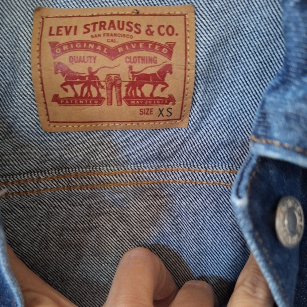Levis Blue Denim Jacket Button Front Collared Tru… - image 2